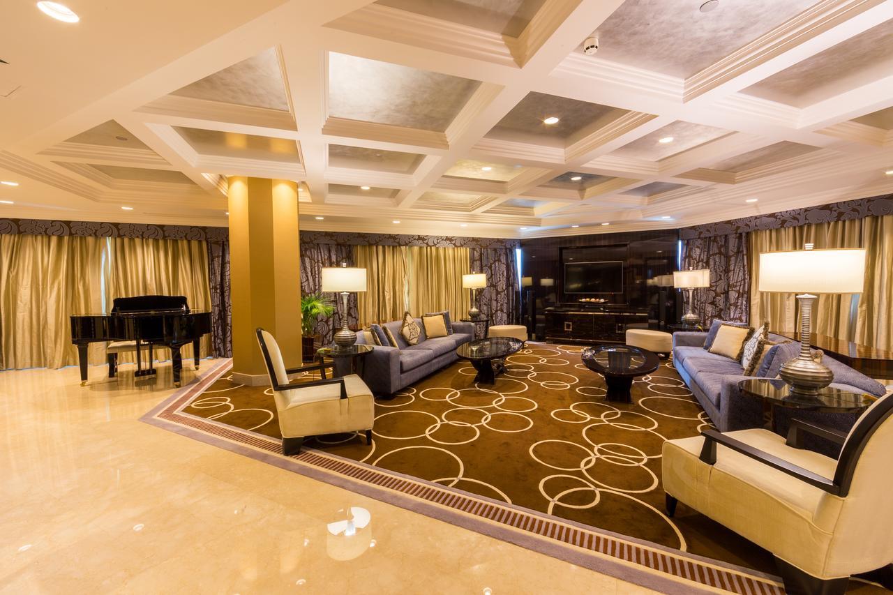 เมอเวนพิค แกรนด์ อัล บุตัน ดูไบ Hotel ภายนอก รูปภาพ The lobby of the hotel